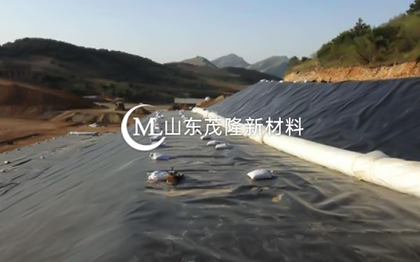《崇義縣思順鄉(xiāng)垃圾填埋場》土工布、土工膜施工