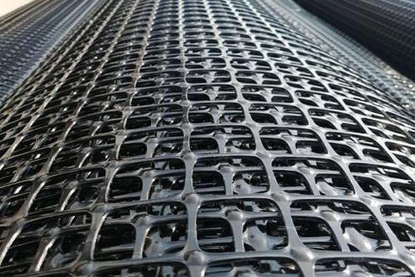 土工格柵可以鋪在柏油路上嗎 第2張